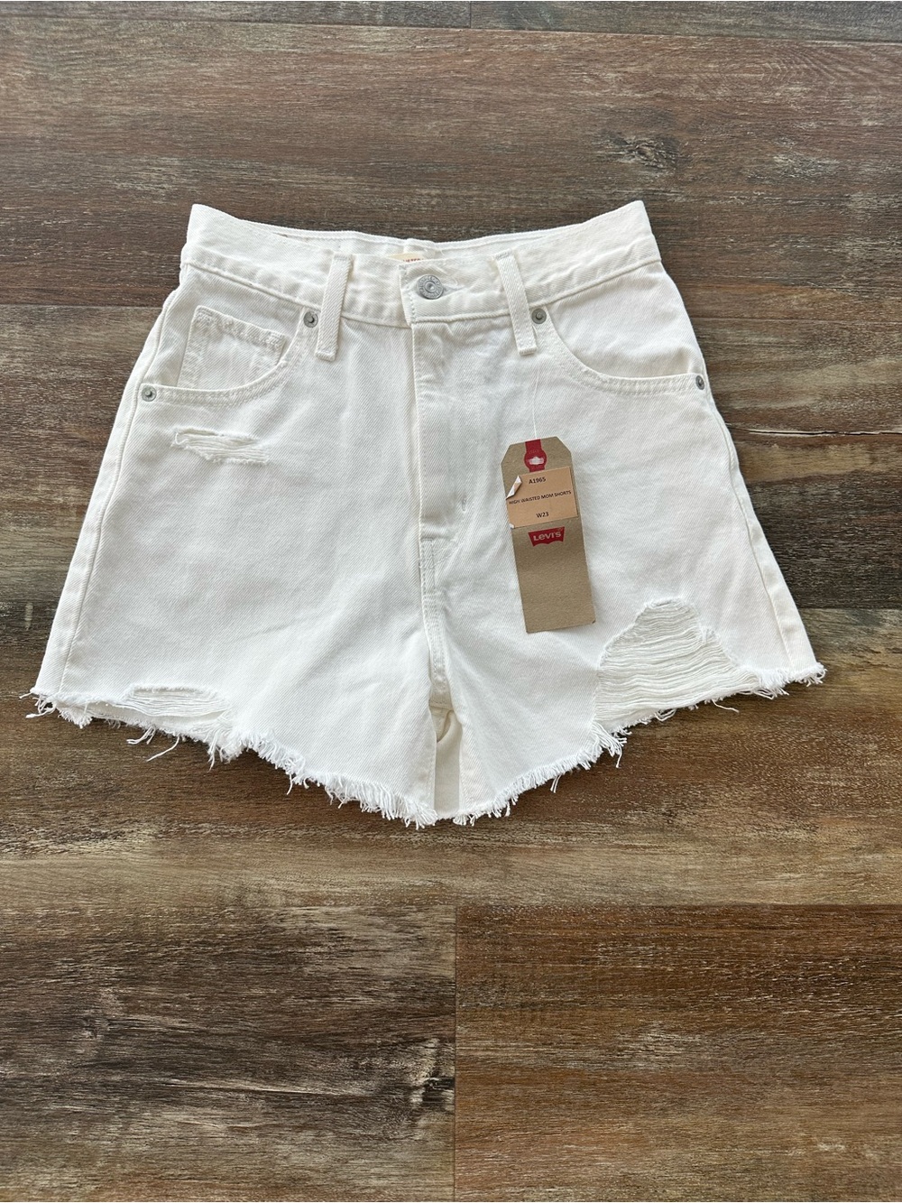 Levi's High Waisted Mom Shorts Womens Sz 23 Distressed Denim Raw Hem